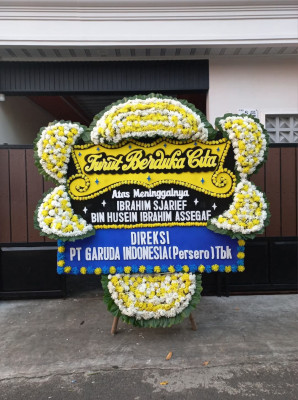 Papan Bunga Duka di Sumber Karya